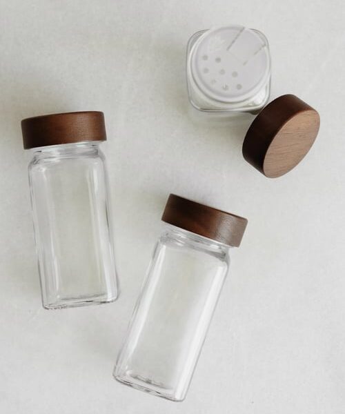 Kruidenpotjes met acacia houten deksel | 12 stuks | Incl. houder