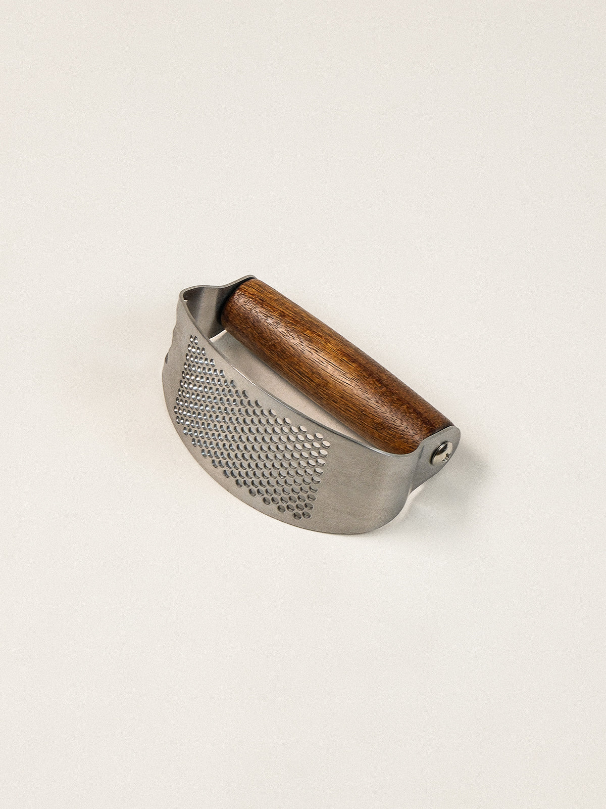 Prateg rvs knoflookpers met acaciahouten handvat