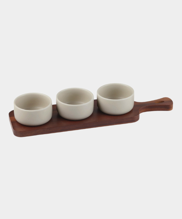 Terra serveerset met 3 keramische schaaltjes en acaciahouten plank