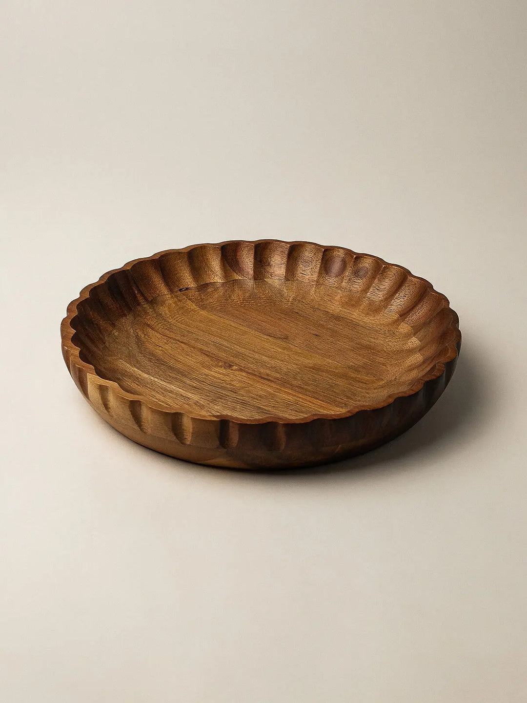 Acacia houten serveerschaal geribbeld | 25 cm