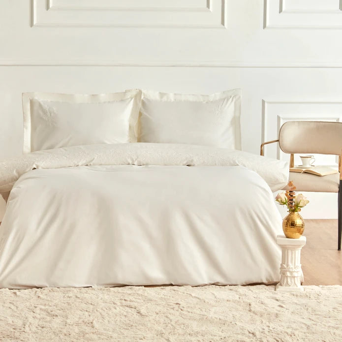 Karaca Home Talia tweepersoons dekbedovertrek | Geborduurd | Wit