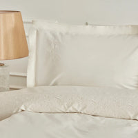 Karaca Home Talia tweepersoons dekbedovertrek | Geborduurd | Wit