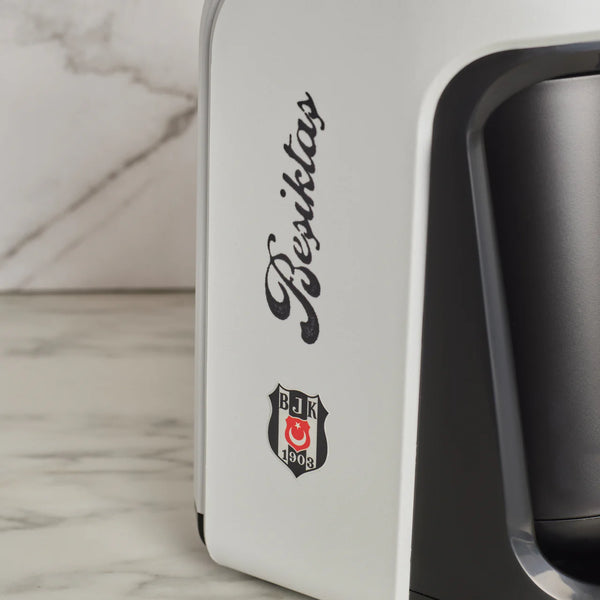 Karaca x Beşiktaş Turkse Koffiemachine | Melkfunctie + Clublied