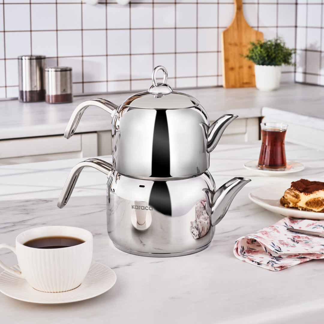 Karaca Manes rvs theepot – 1.35 L + 1.95 L