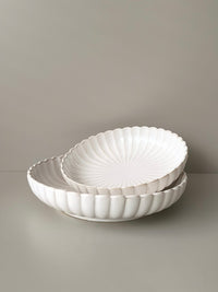 Bloomy Lotus serveerschaal | 2 stuks | 24-28 cm