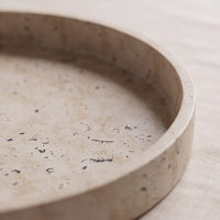 Rond dienblad travertinlook – afbeelding 6