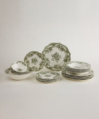 Vintage porseleinen serviesset met bloemen design