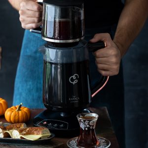 Karaca Çaysever sprekende theepot en waterkoker 1700W - rosegold