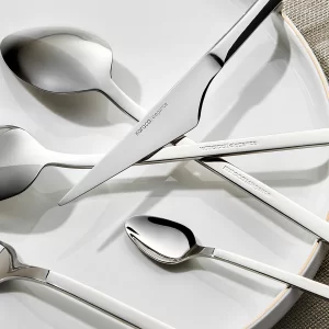 Karaca Sedir 84-delige bestekset voor 12 personen