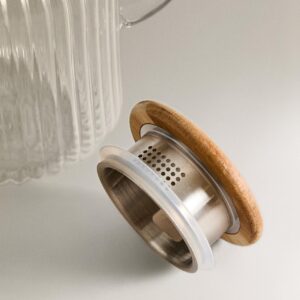 Luana glazen waterkan met acacia deksel | 1500 ml