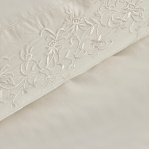 Karaca Home Talia tweepersoons dekbedovertrek | Geborduurd | Wit