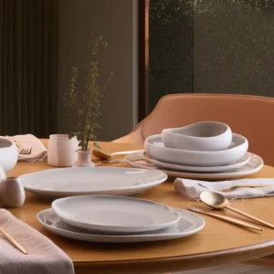 Karaca Cupid 55-delige serviesset voor 12 personen | Beige/Wit