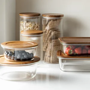 Glazen vershoudbakje met acaciahouten deksel rond | 1300 ml