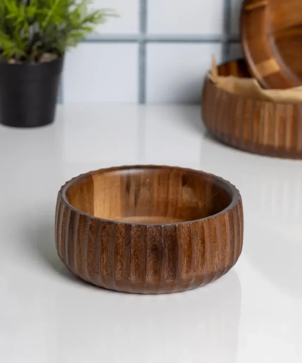 Curve acaciahouten kom | 15 cm