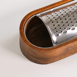 Rvs rasp met acacia houten opvangbakje