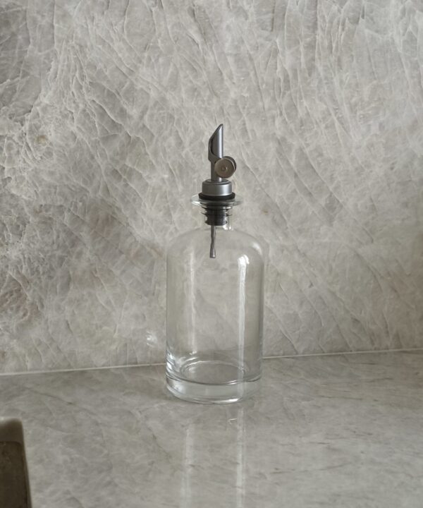 Maite glazen olie- en azijnfles 500 ml | Zilver