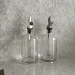 Maite glazen olie- en azijnfles 500 ml | Beige