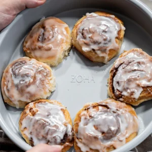 Ronde keramische bakvorm beige – Antiaanbak