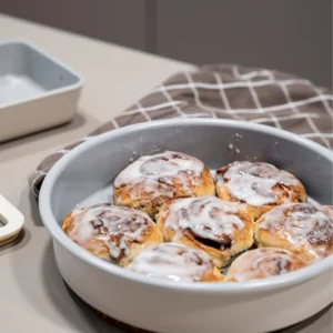 Ronde keramische bakvorm beige – Antiaanbak