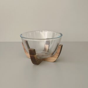 Glazen schaal op acaciahouten standaard | 17,5 cm